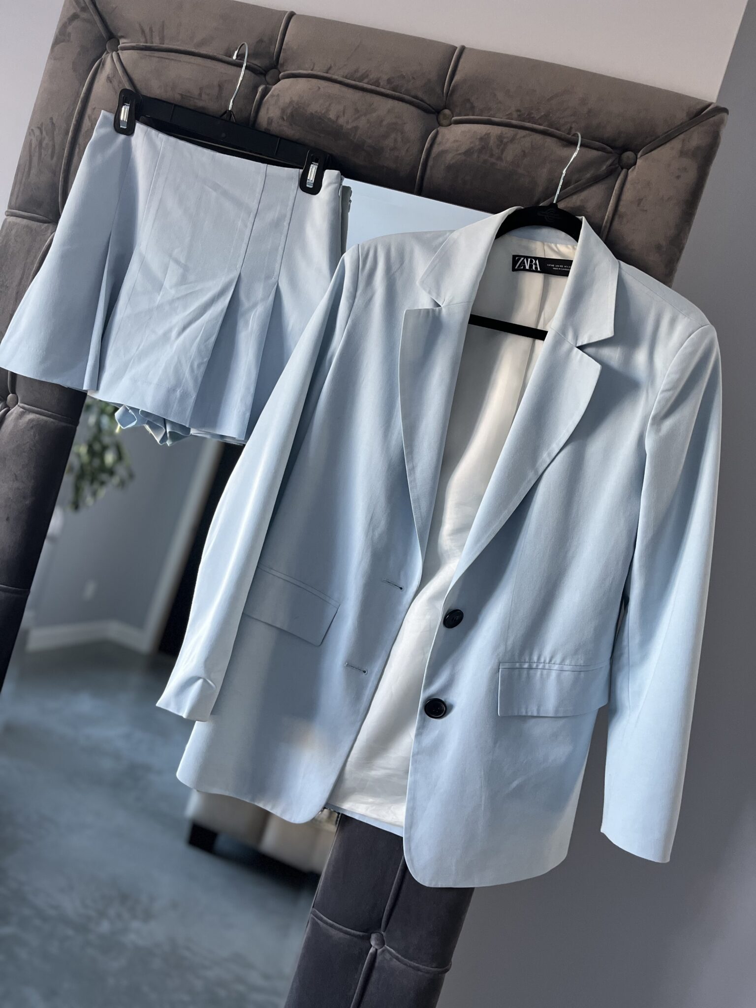 Featured image for Blazer droit oversize et jupe pantalon à plis plat - Zara