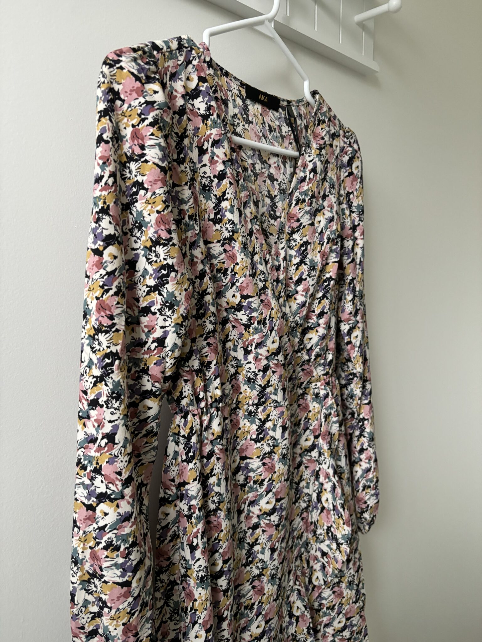 Featured image for Robe cache-coeur