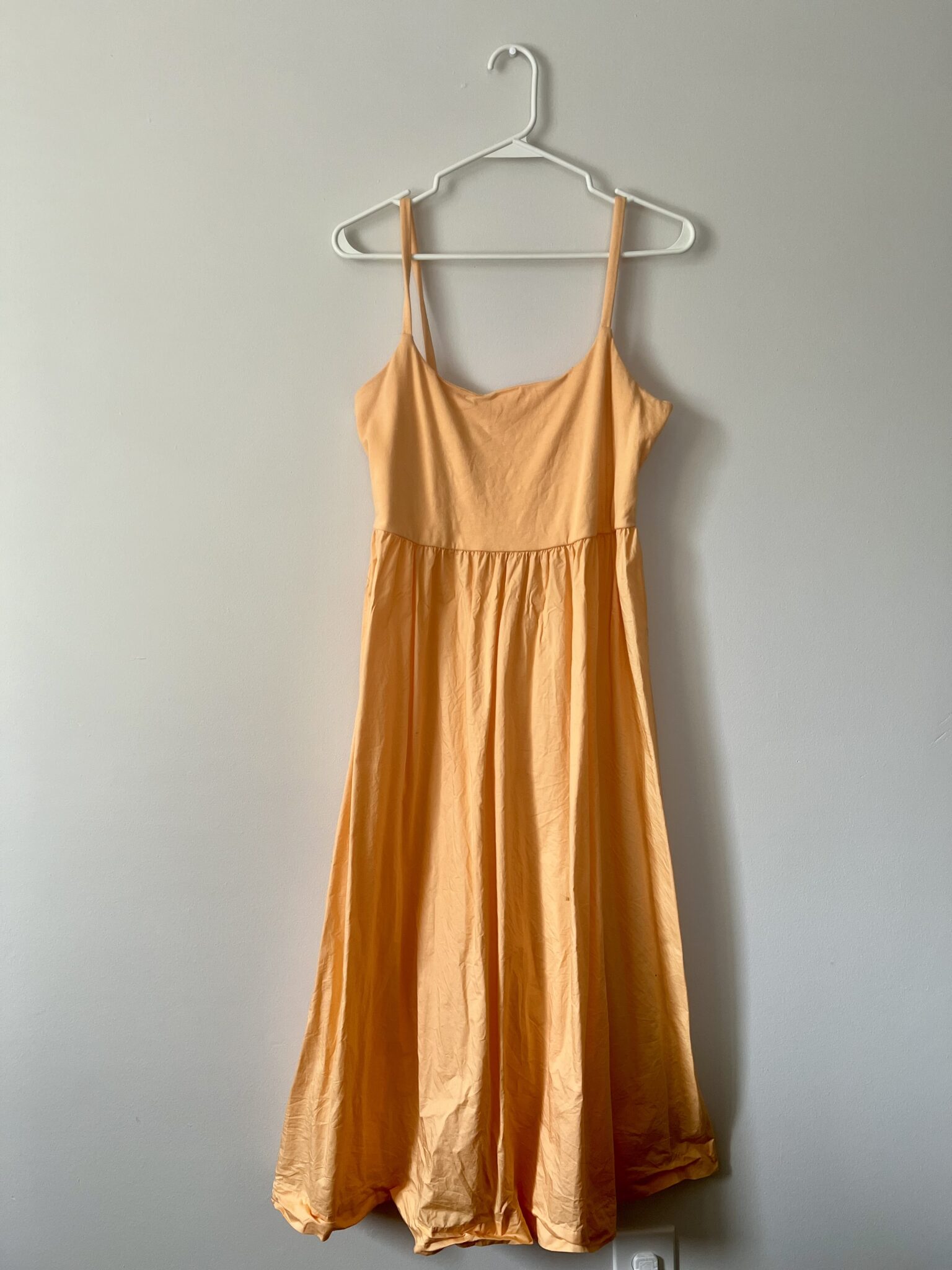 Featured image for Robe camisole longue orange Old Navy