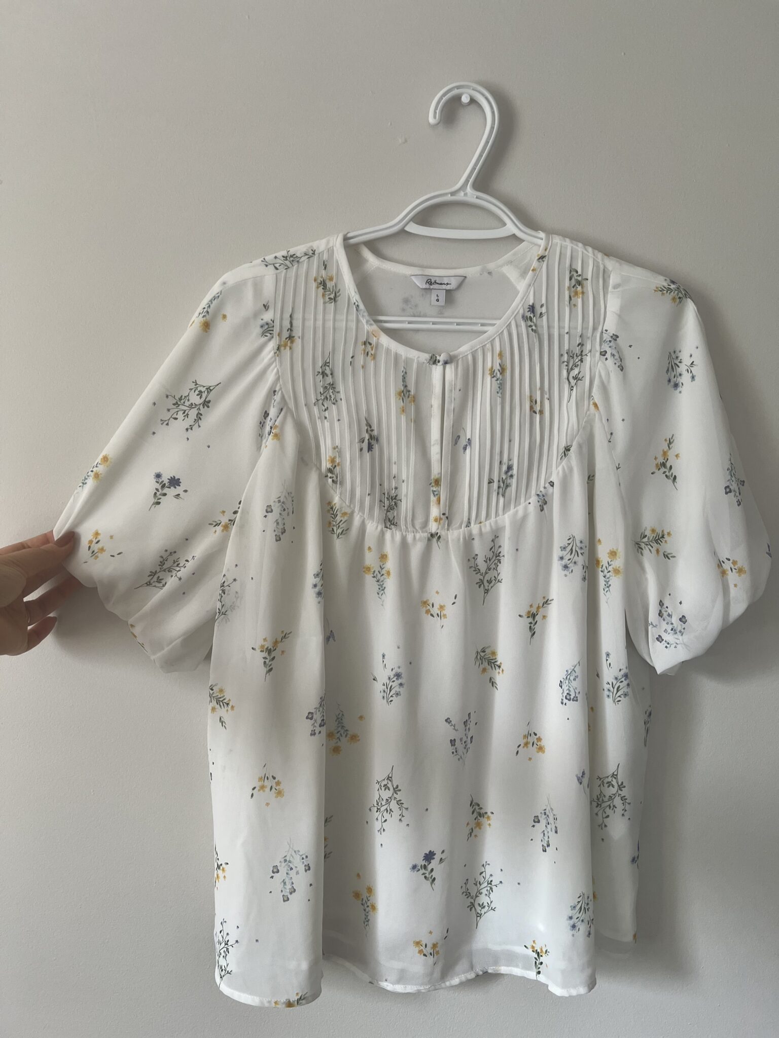 Featured image for Lightweight floral blouse with puffed short sleeves