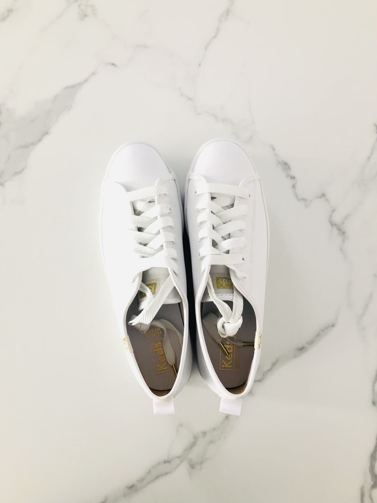 Featured image for Neuf - Chaussures Keds blancs en cuir
