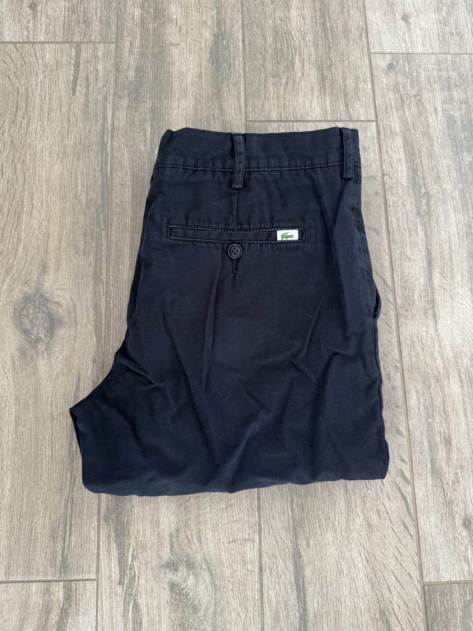 Featured image for 42 Pantalon Lacoste noir