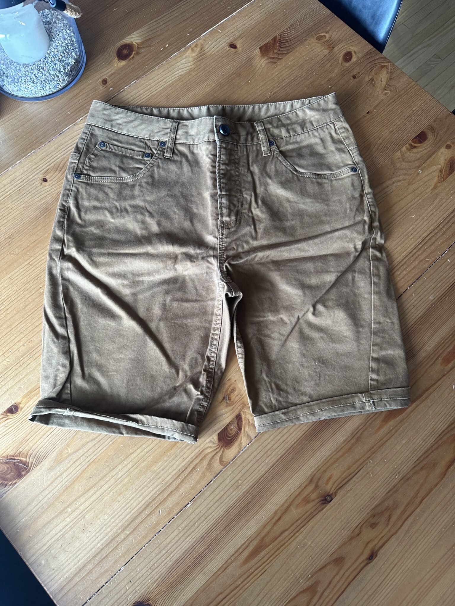 Featured image for Short beige