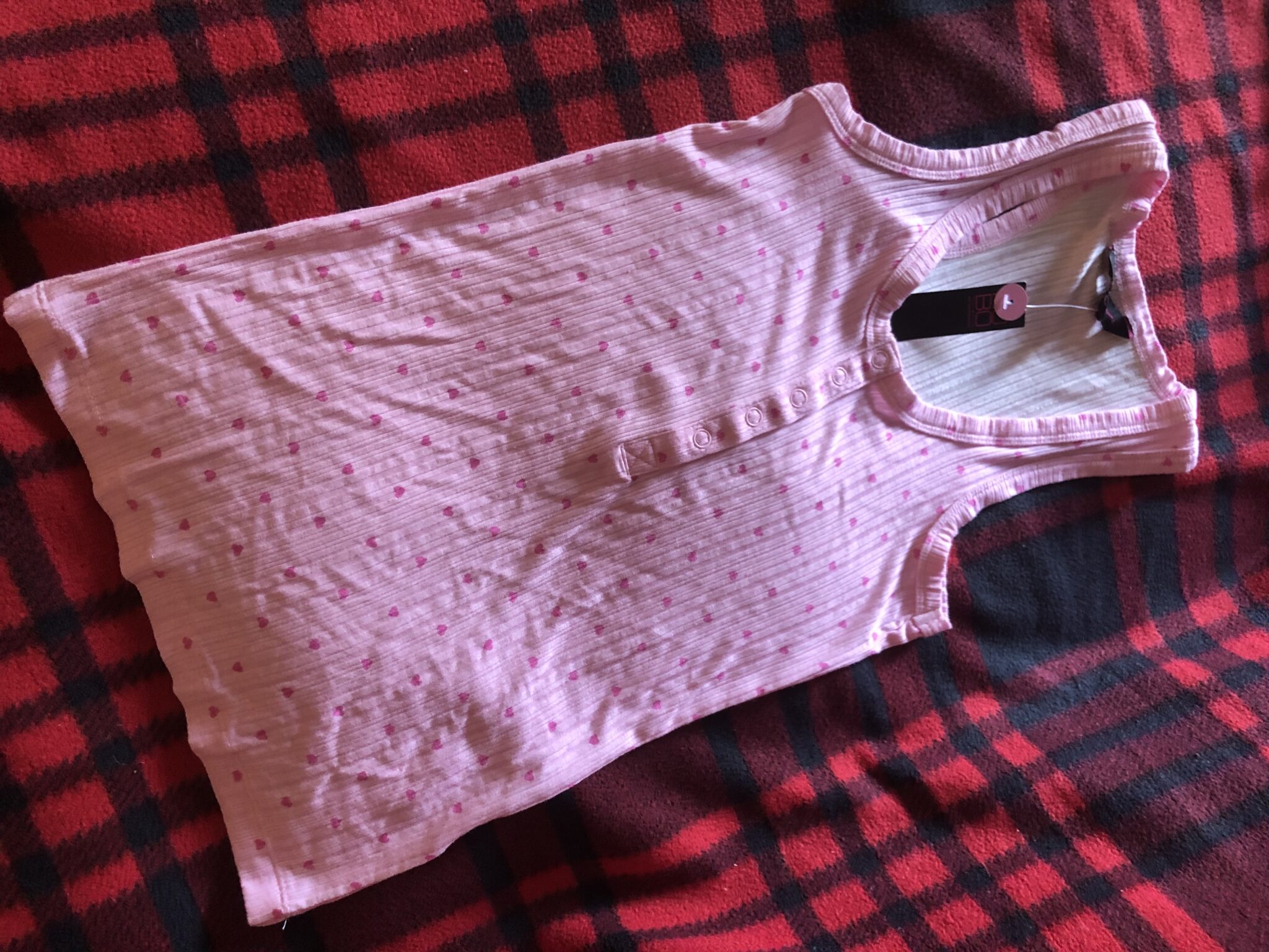 Featured image for St-Valentin Jolie camisole à mini-motifs cœurs 🥰