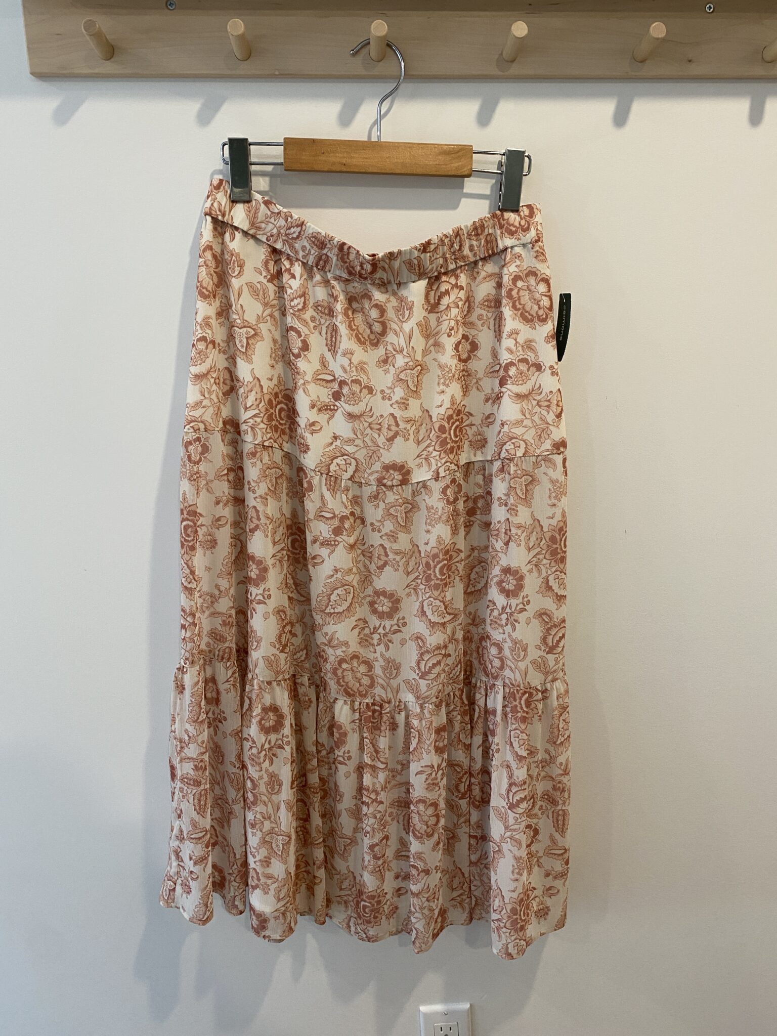 Featured image for Jupe longue couleur blanche + rose saumon NEUVE avec étiquette