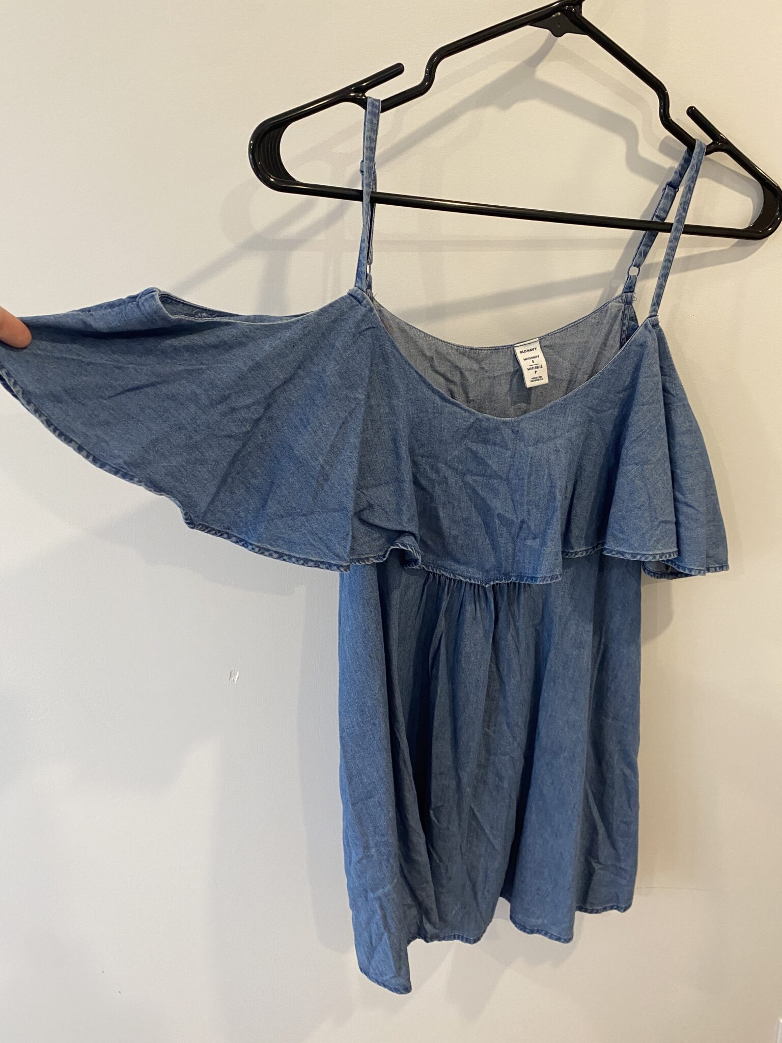 Featured image for Camisole de maternité Old Navy, comme neuve