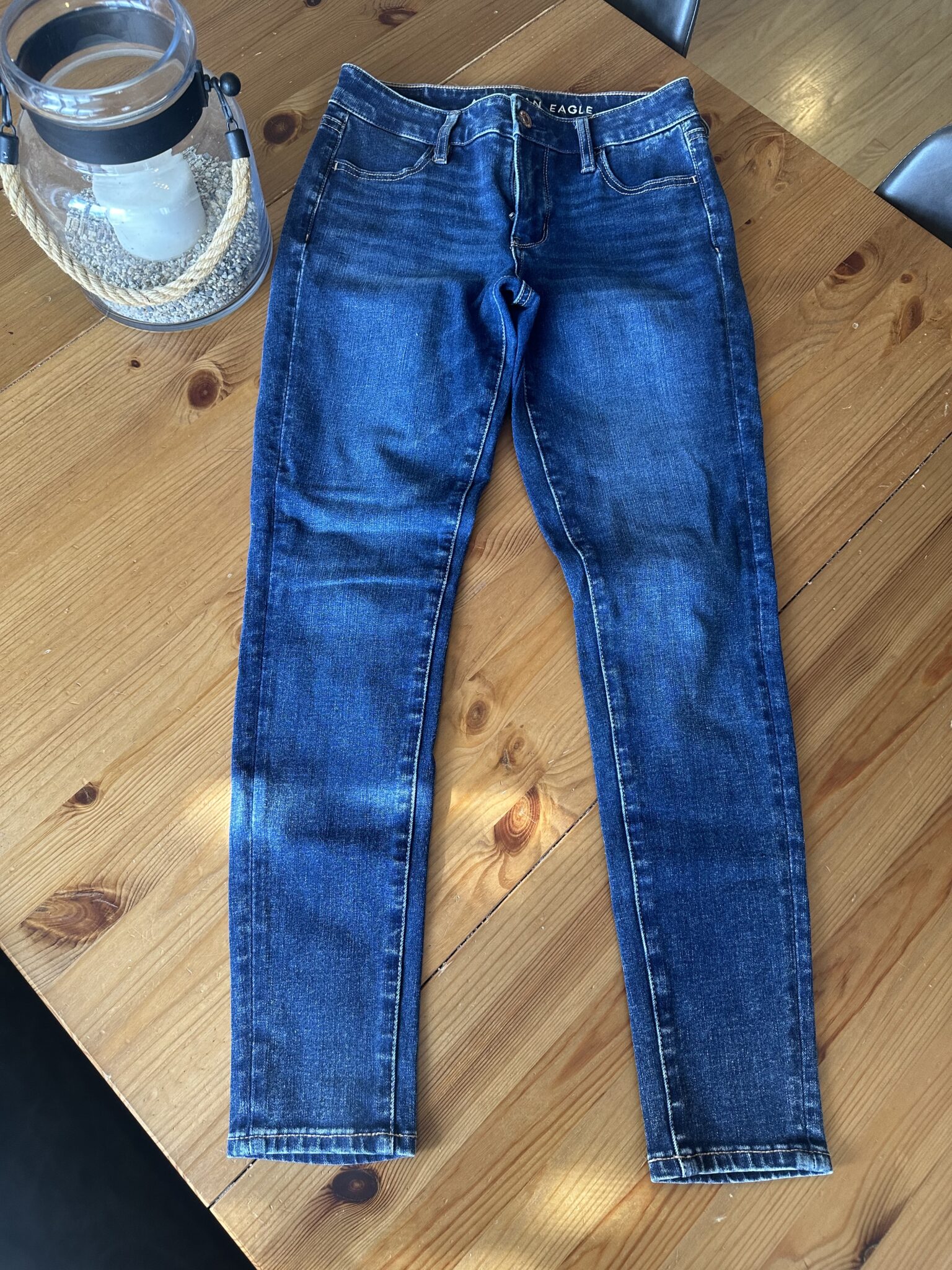 Featured image for Dark blue jeggings