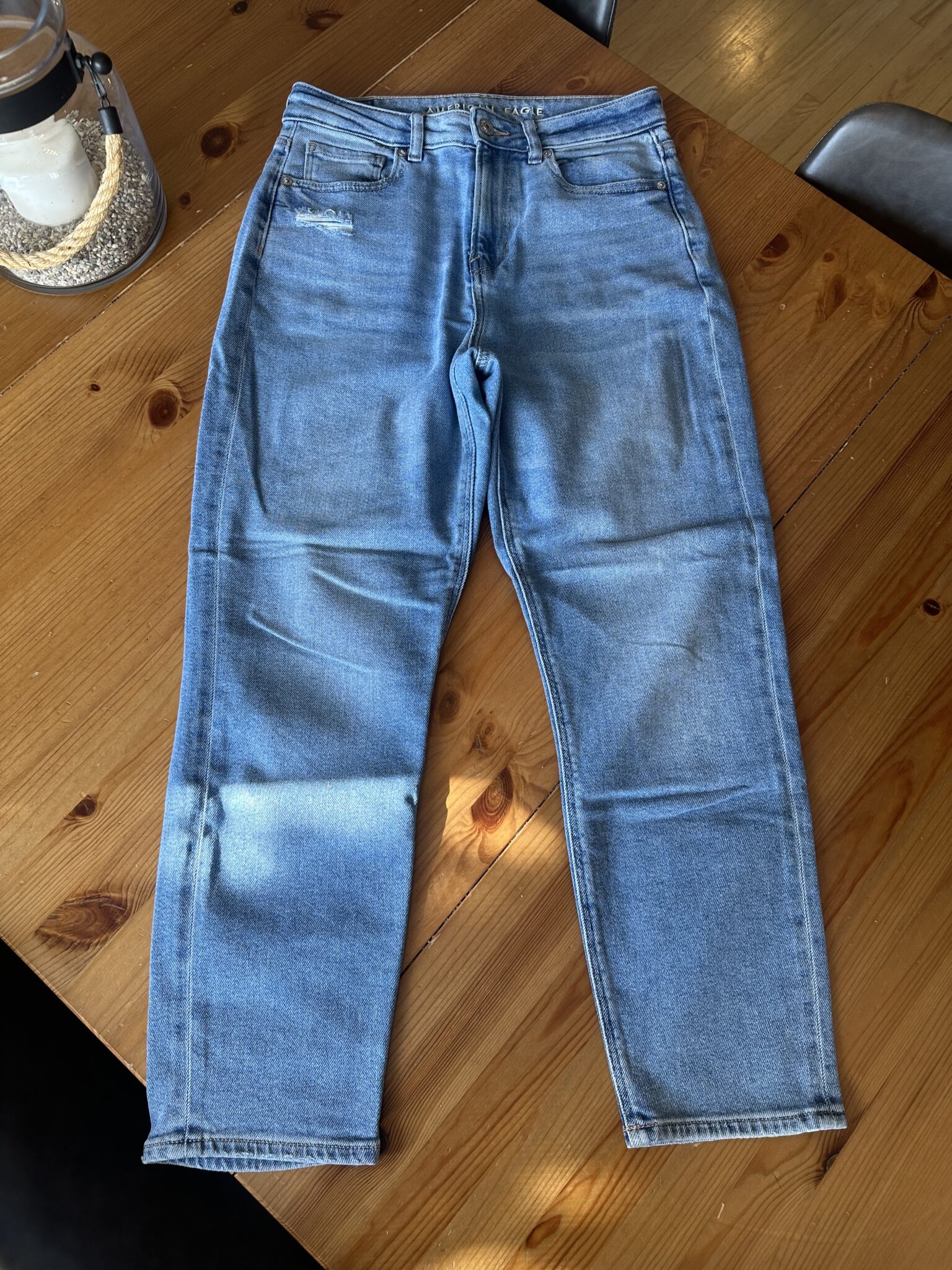 Featured image for Mom jeans from American Eagle