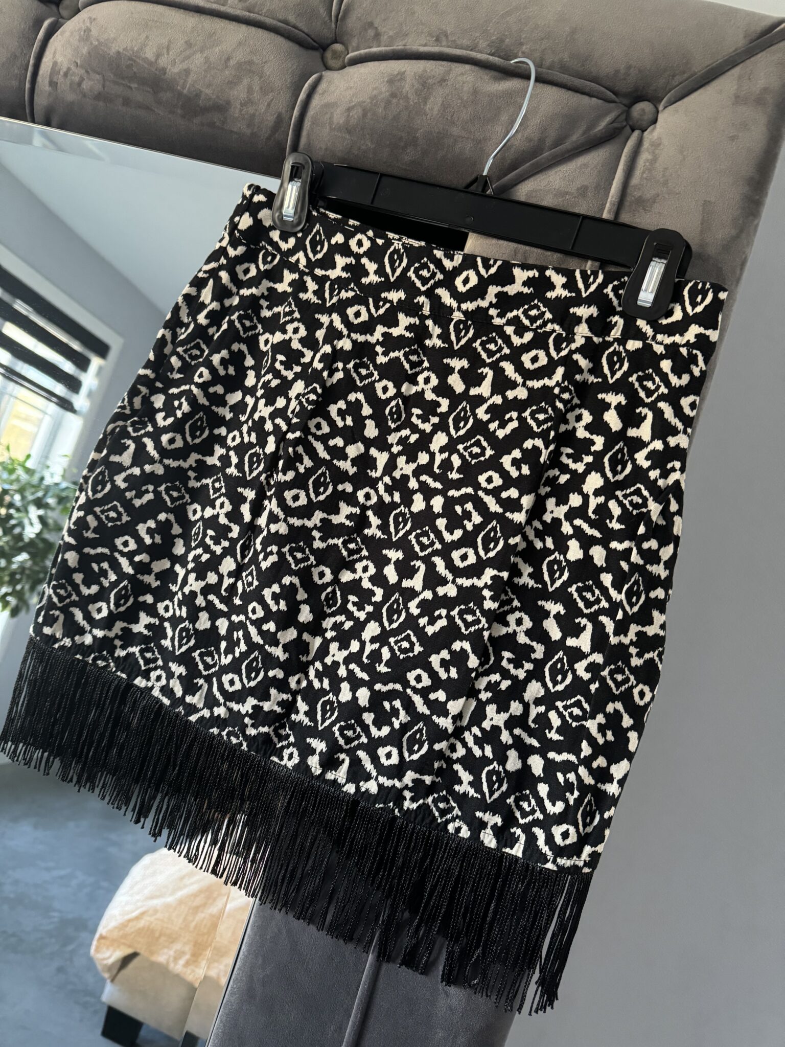 Image for Jupe portefeuille imprimé à franges - Zara