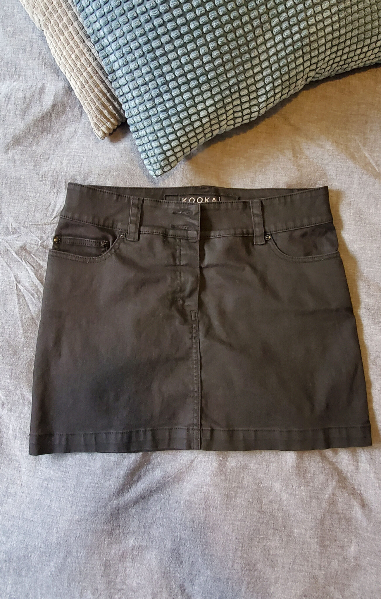 Featured image for Jupe en jeans noir