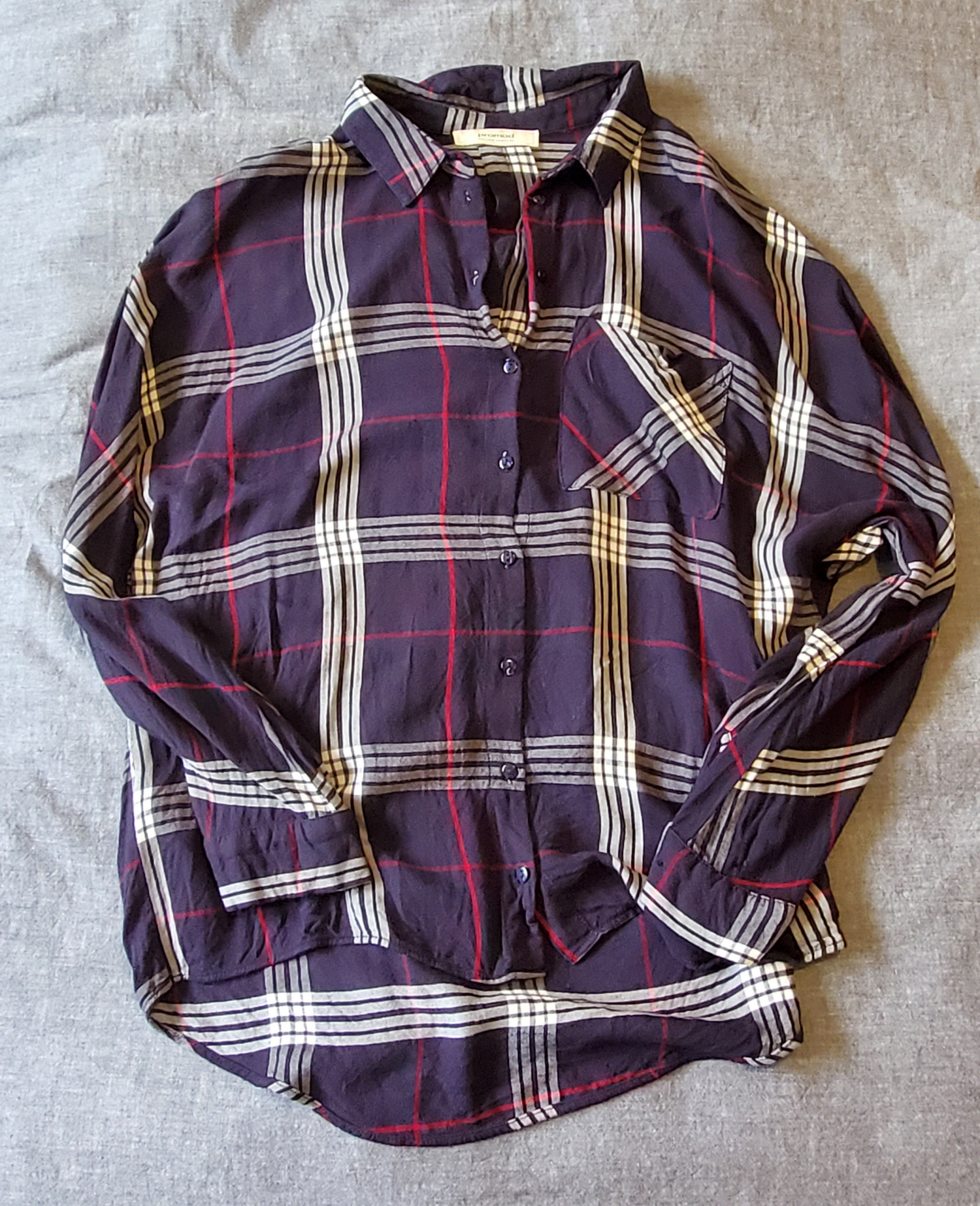 Featured image for Chemise légère à carreau Promod