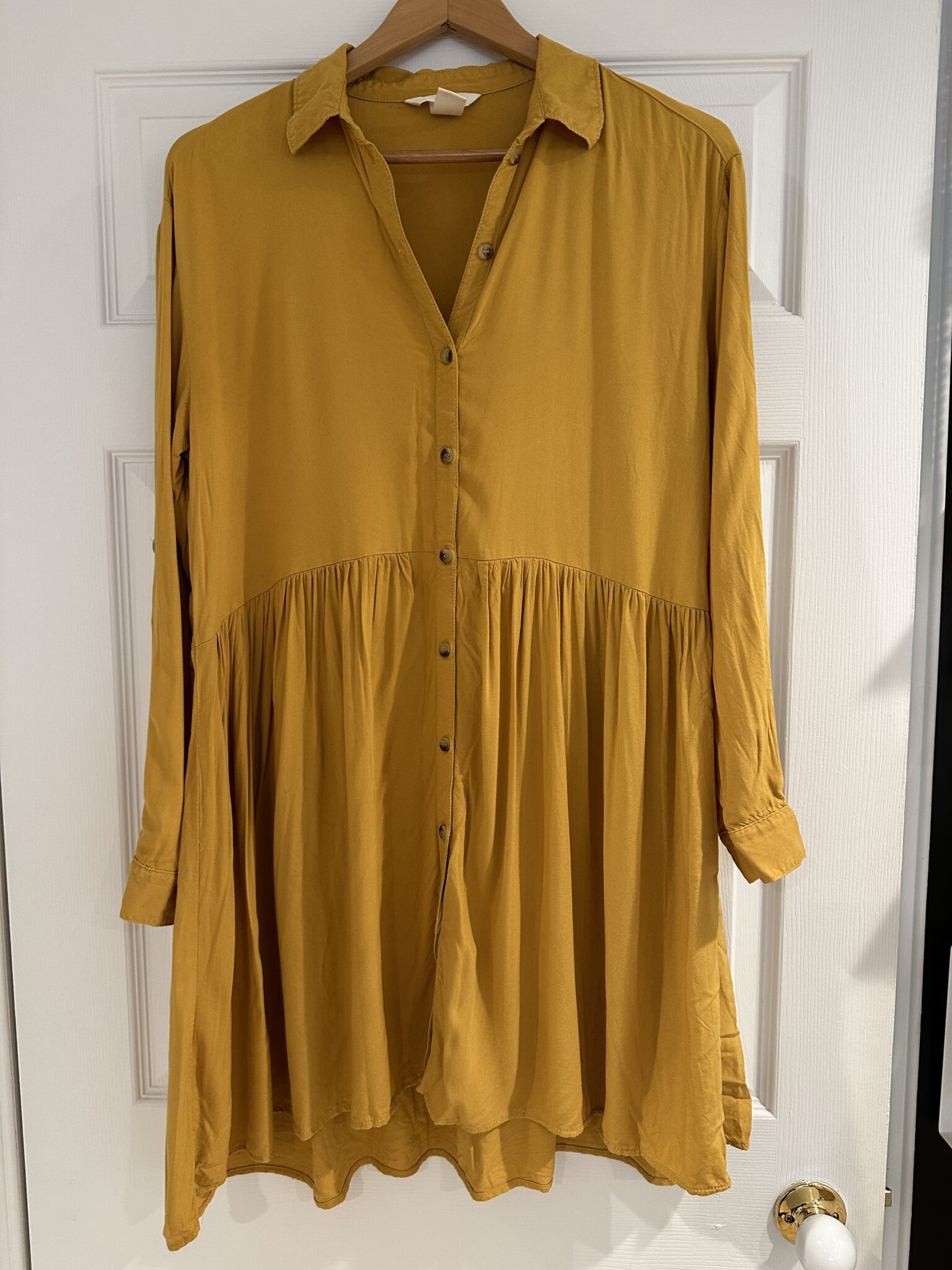 Featured image for HM yellow dress