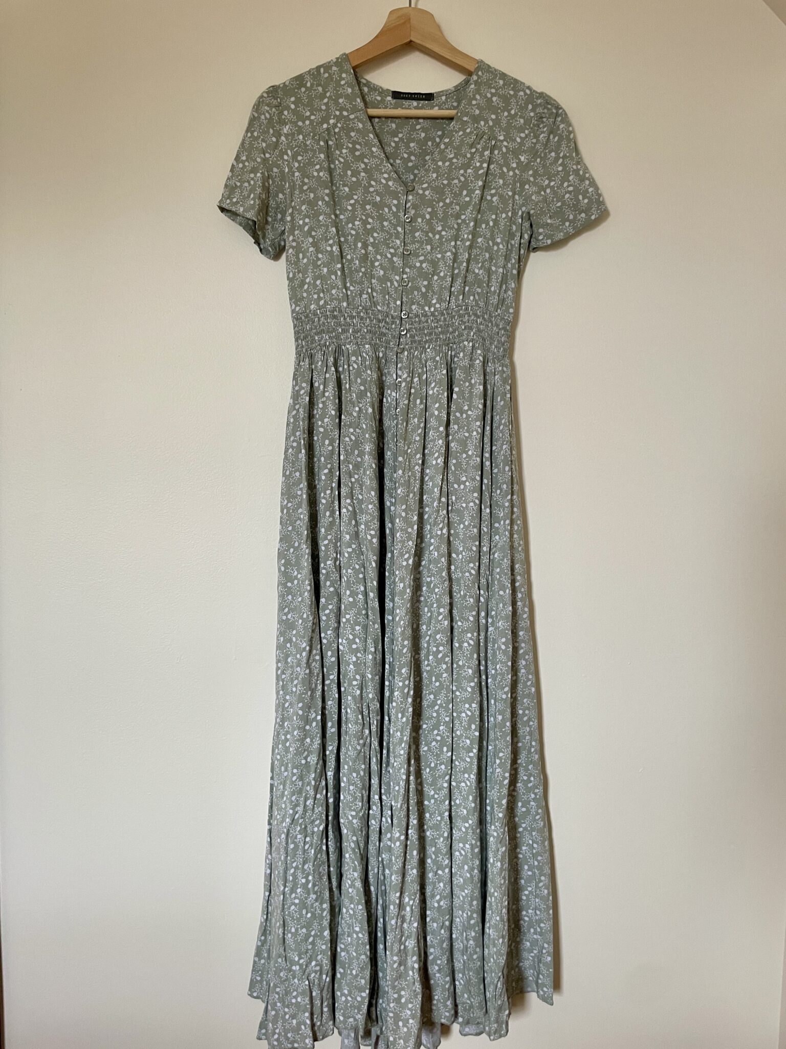 Image for Robe longue fleurie sauge