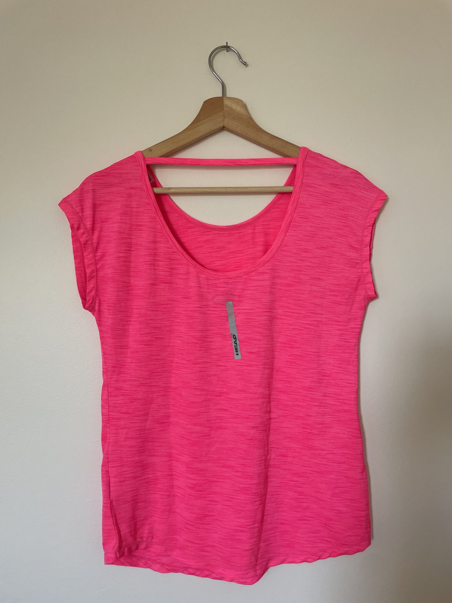 Image for Haut sport rose fluo