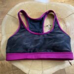 Featured thumbnail for Haut de maillot sport comme neuf parfait pour le sport