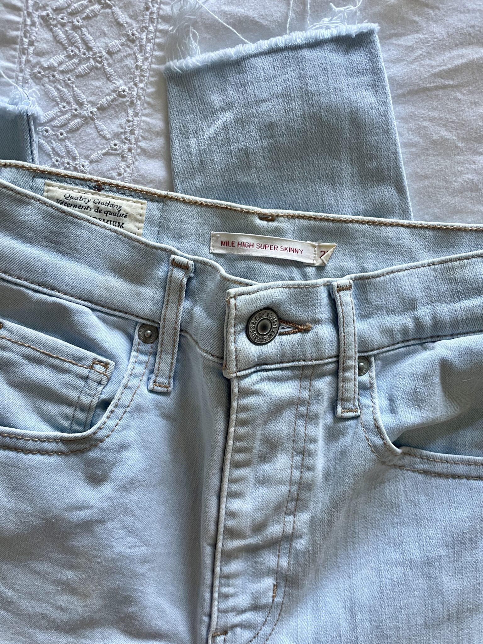 Image for Levi’s Mile High Super Skinny bleu pâle