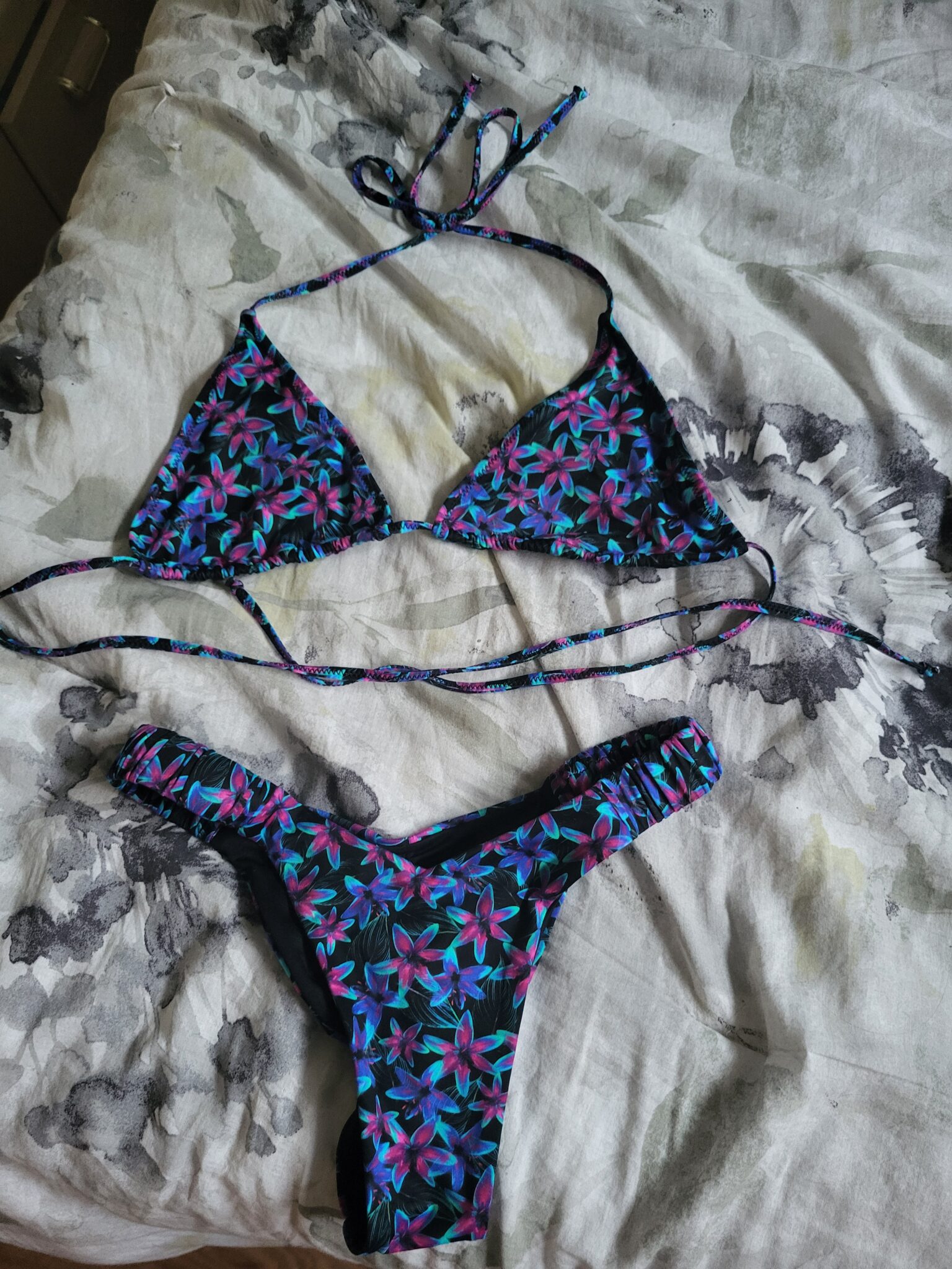 Featured image for Bas de Maillot brightswimwear