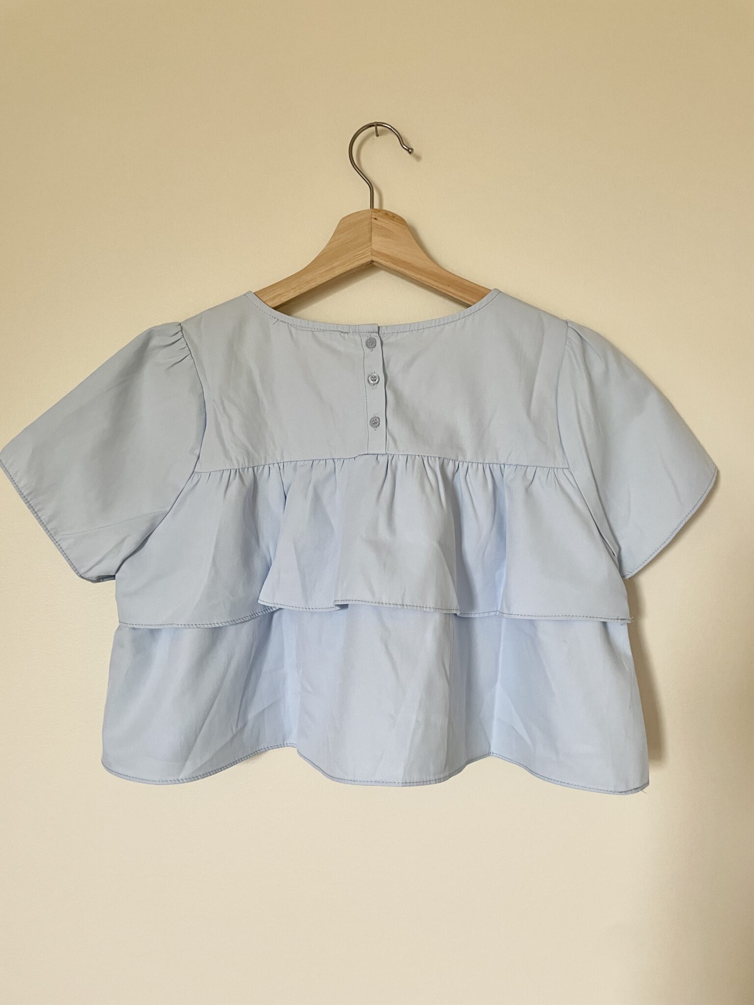 Image for Petit haut bleu clair