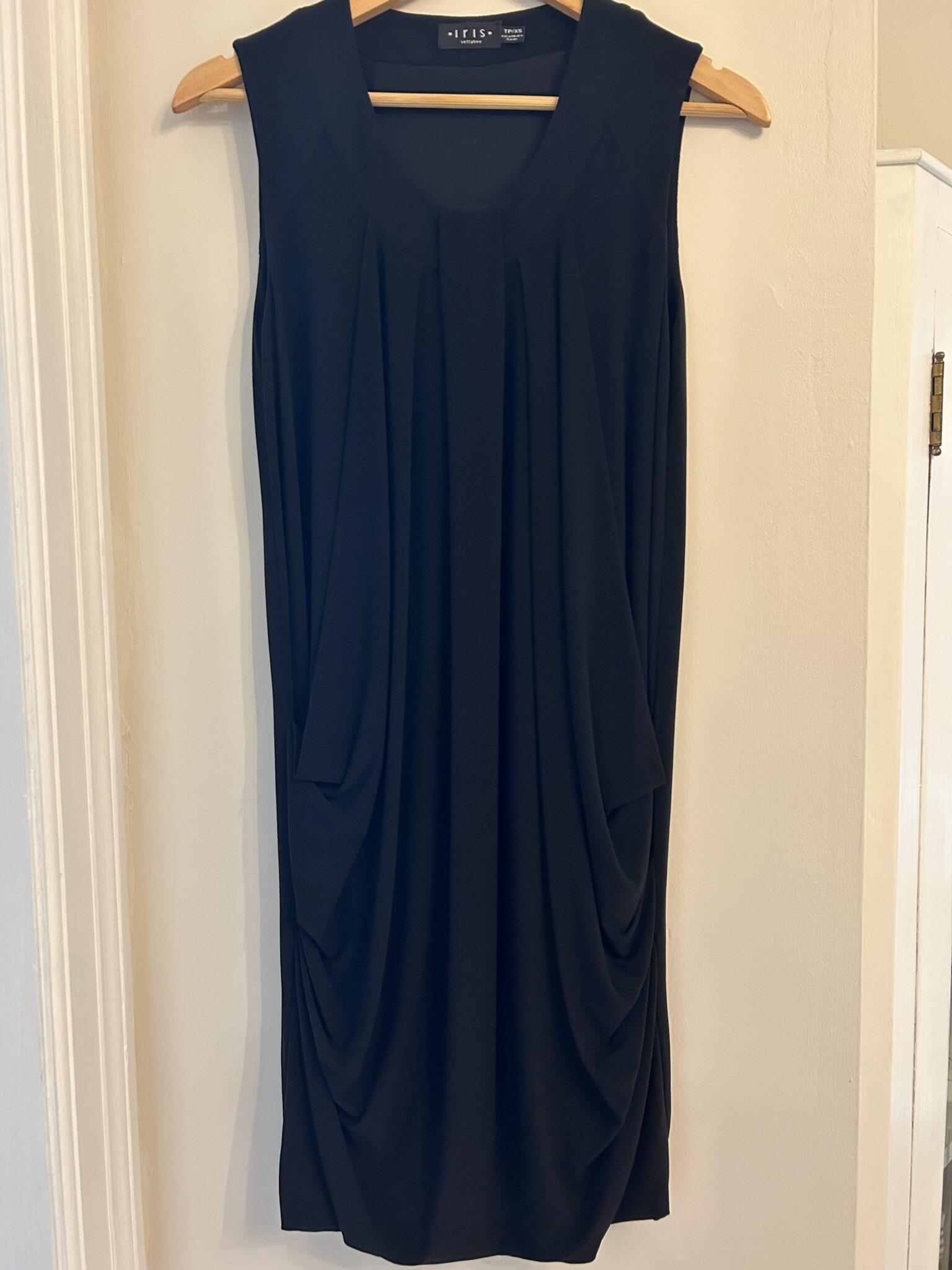 Image for Iris Setlakwe Robe noire