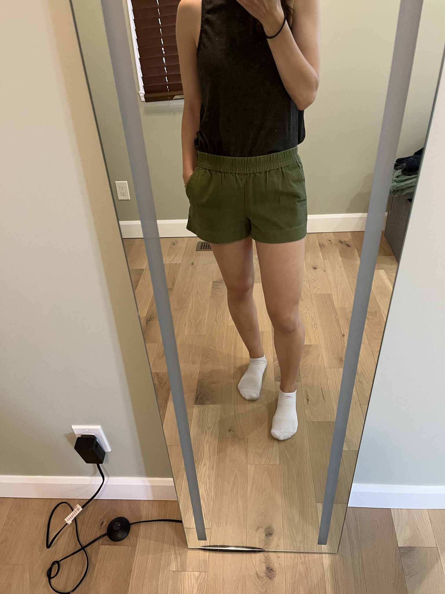 Image for Shorts kaki J. Crew