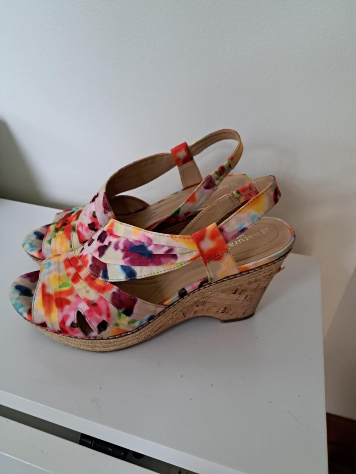 Image for Superbes sandales florales N5 Confort de Naturalizer - de taille 9½ M