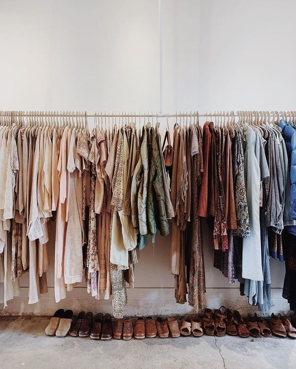 The store banner image for the store named La penderie de Gabrielle.