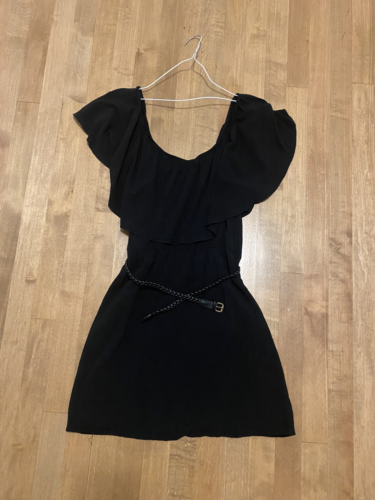 Featured image for Neuve, Petite robe noire d’été Costa Blanca