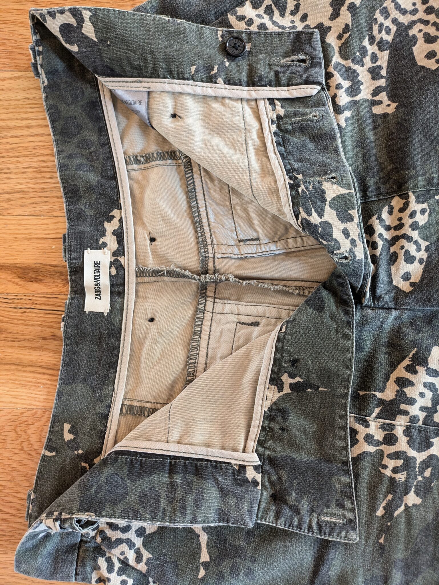 Image for Zadig & Voltaire Pilote Camo Leo Taille 40