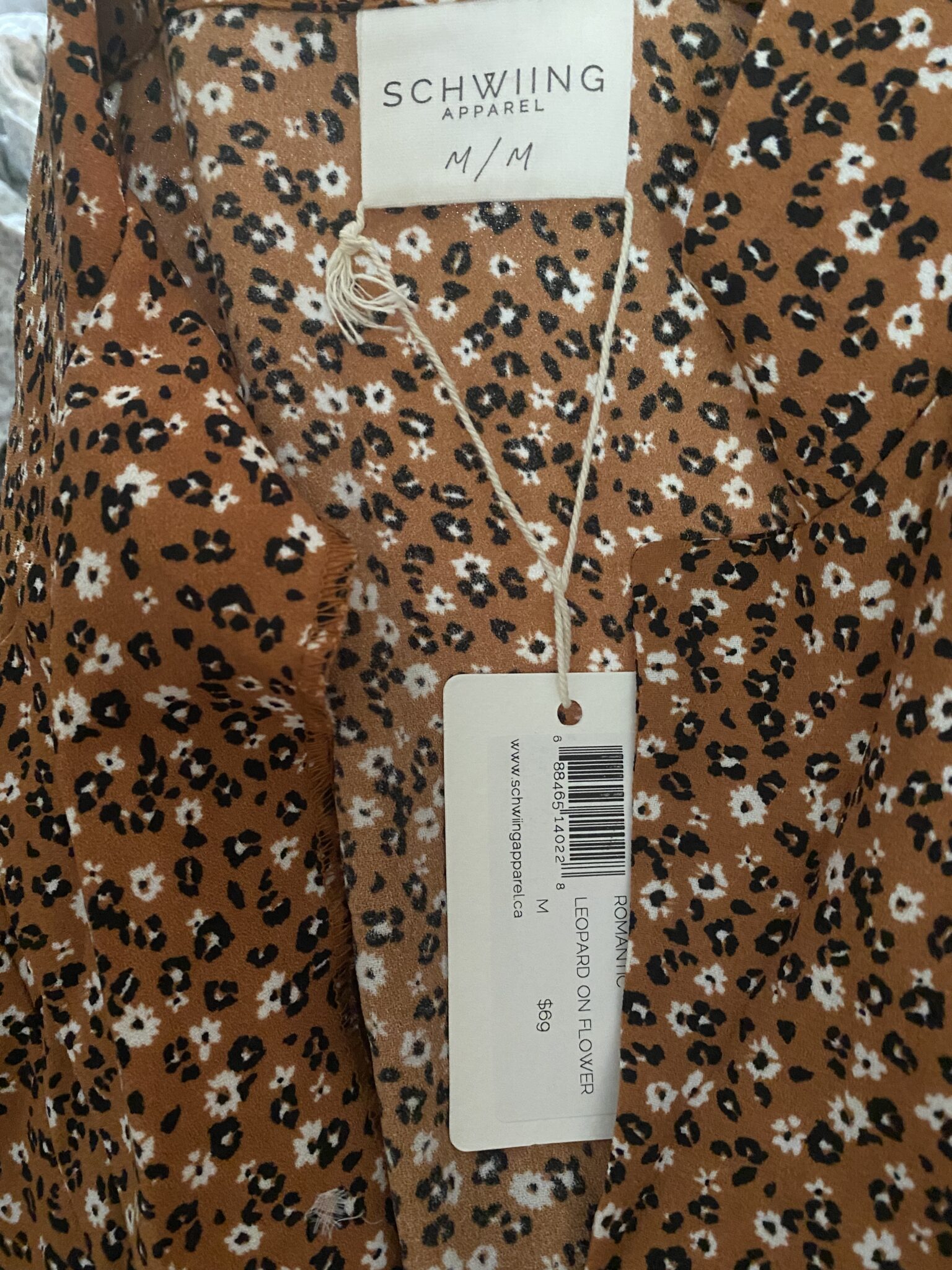 Image for Neuf, Blouse de marque québécoise Schwiing