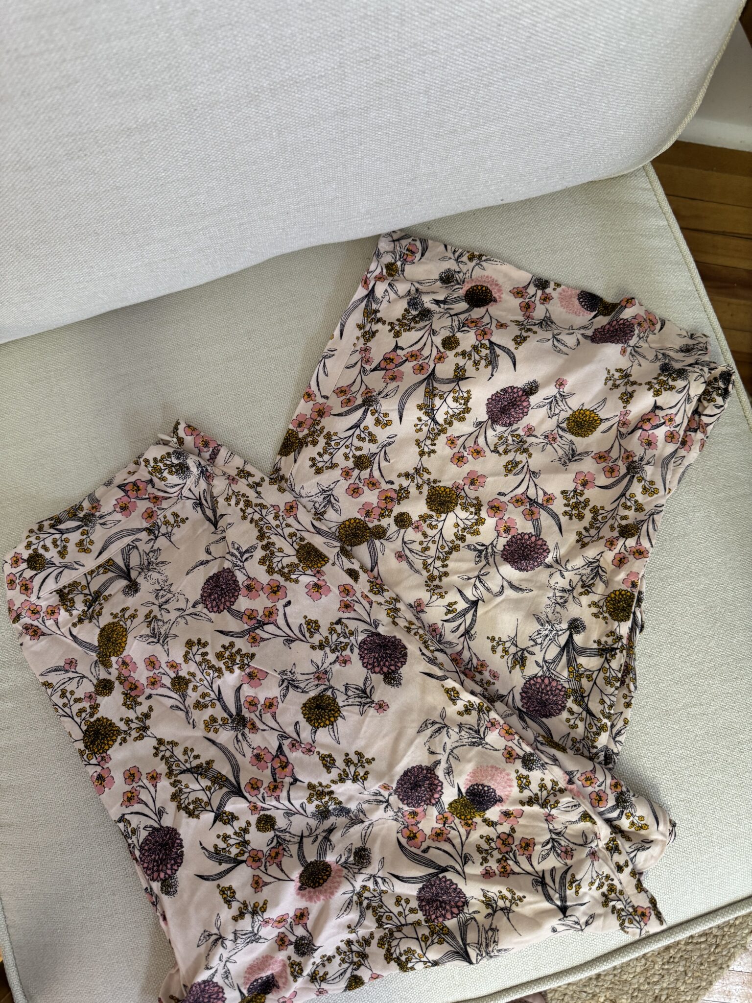 Featured image for Pantalon fleuri