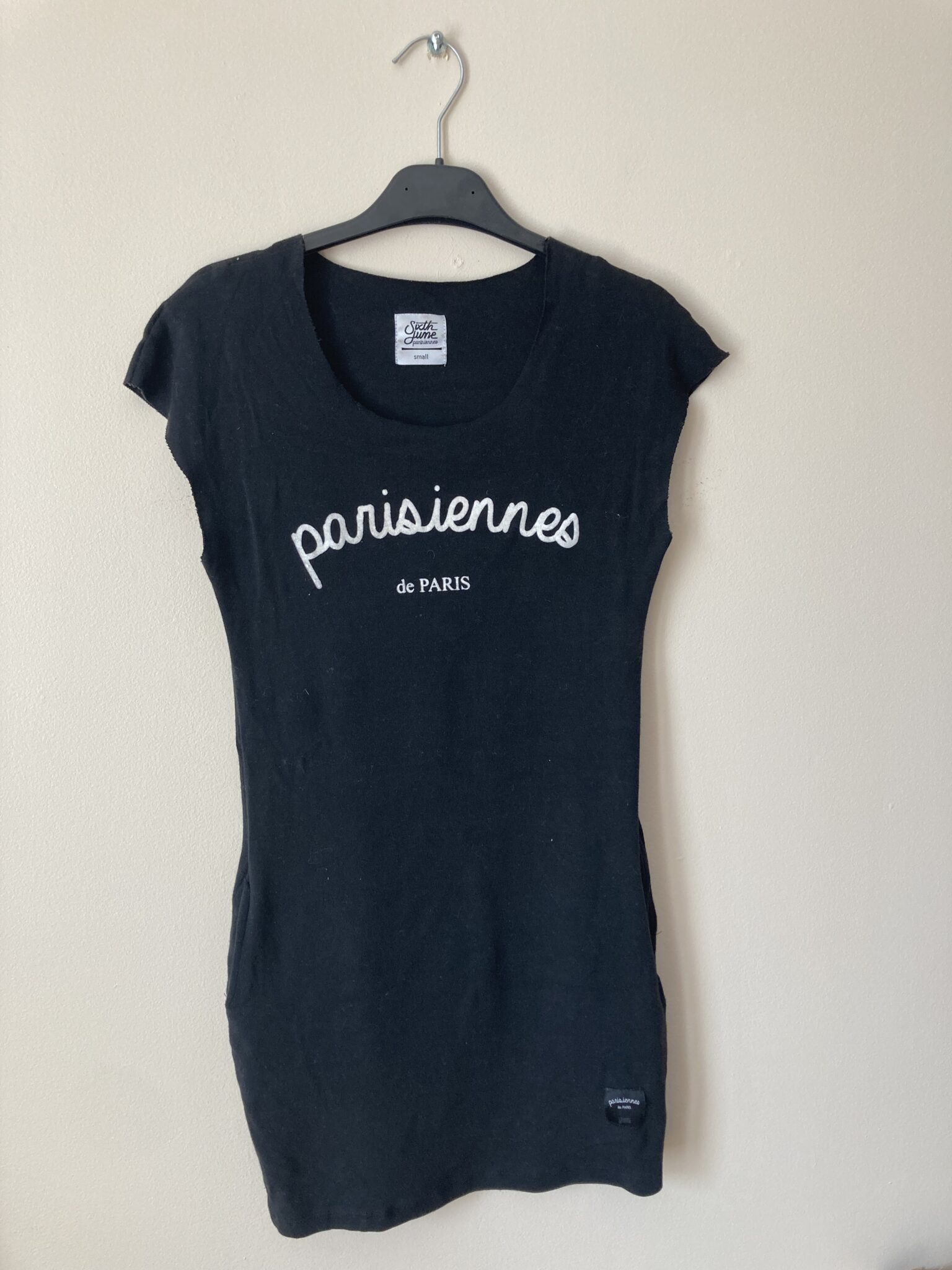 Featured image for Chandail robe avec poches taille Small