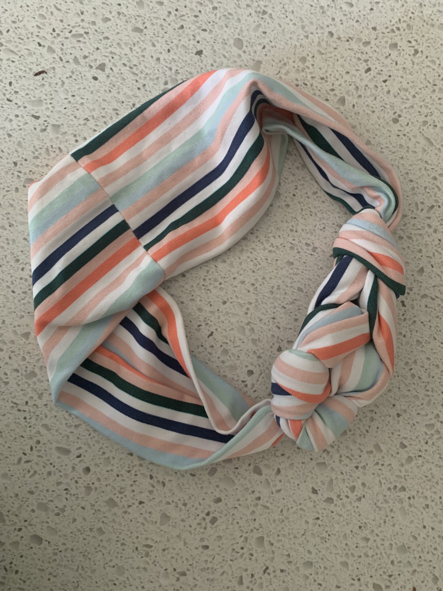 Featured image for Bandeau tressé Gibou