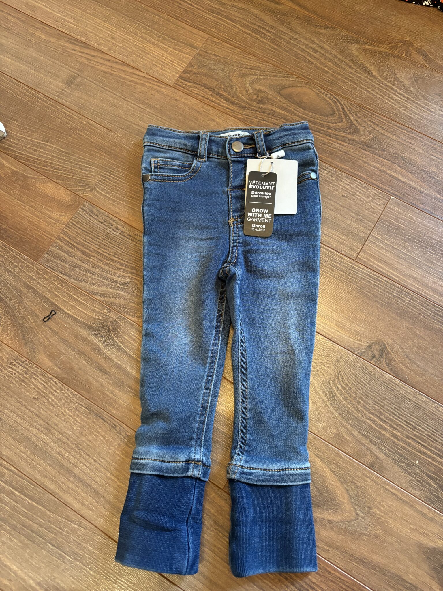 Featured image for Blumind evolving jeans
