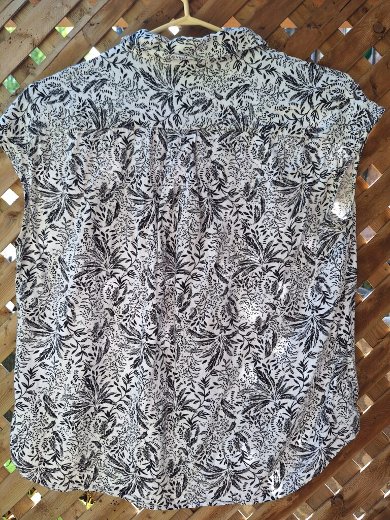 Image for Short-sleeved blouse