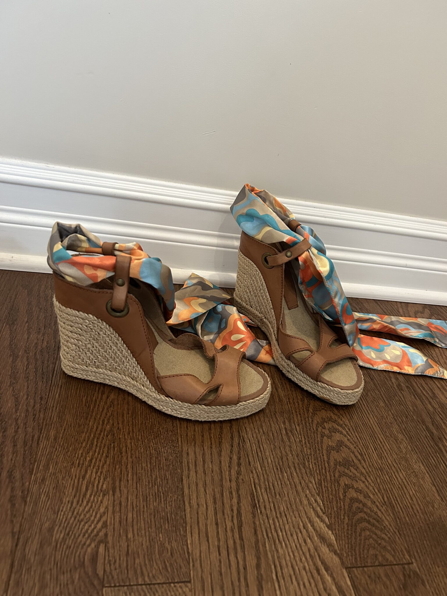 Featured image for Sandales cuir, jute et soie