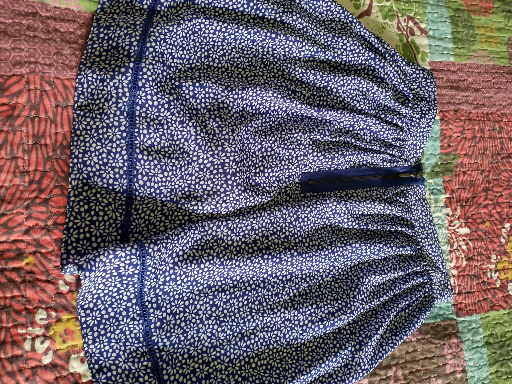 Image for Jupe fleurie bleue