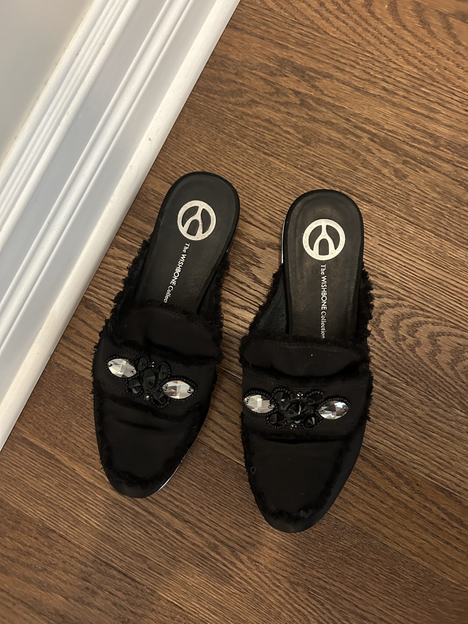 Image for The Wishbone collection mule