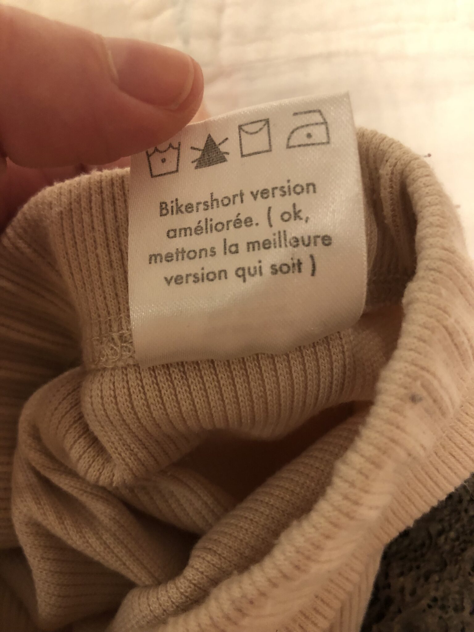 Image for Womance Biker short beige, tissu tout doux! « Vrai médium »