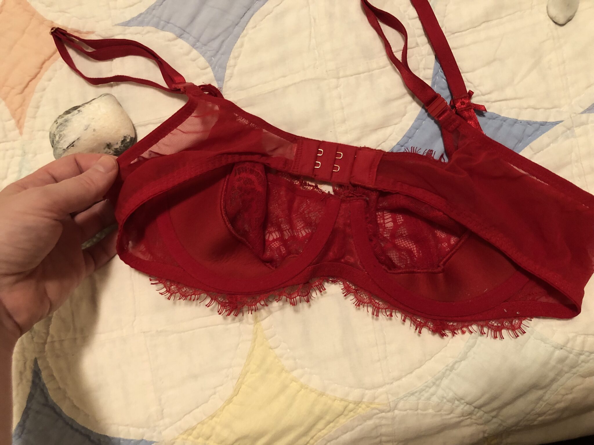 Image for Magnificent lightweight bra red 34b-c / 36a-b