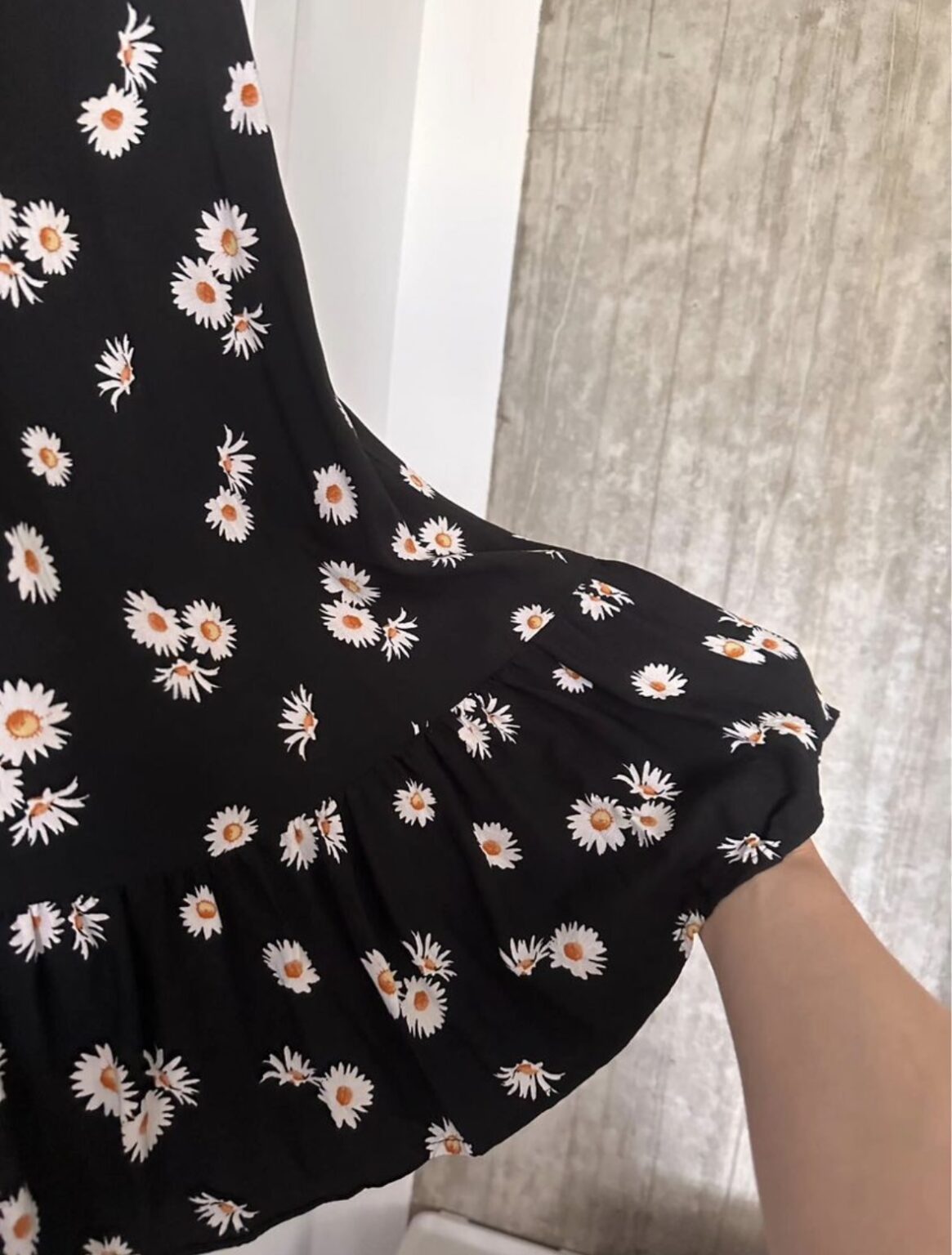 Image for Brand new Ardene summer dress with pretty daisies and detail at the bottom of the dress.
