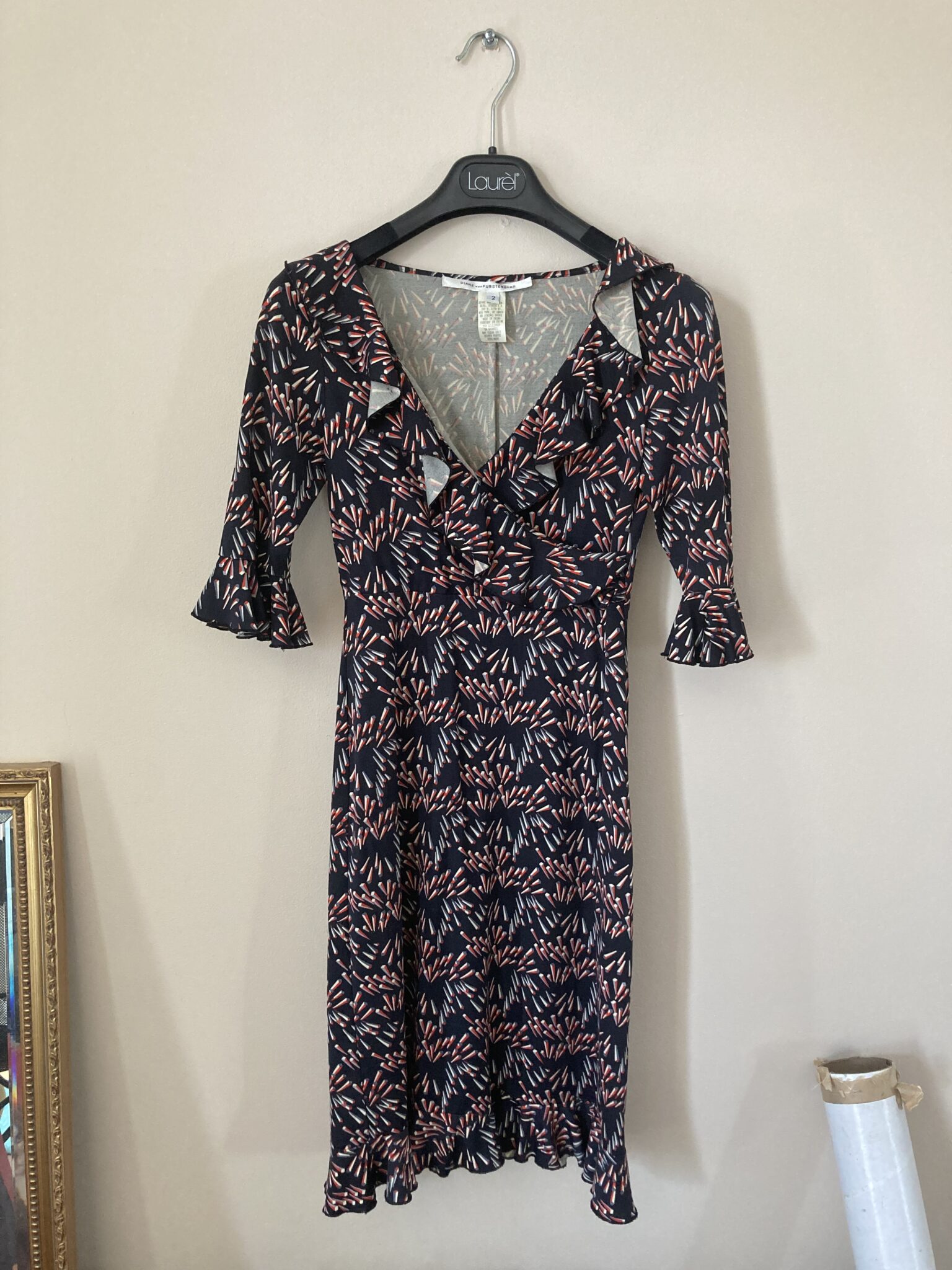 Featured image for Robe DVF taille 2
