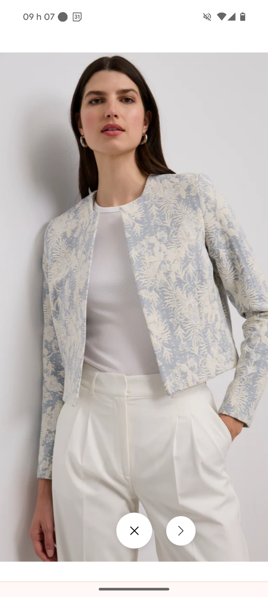 Featured image for Veston crop en jacquard