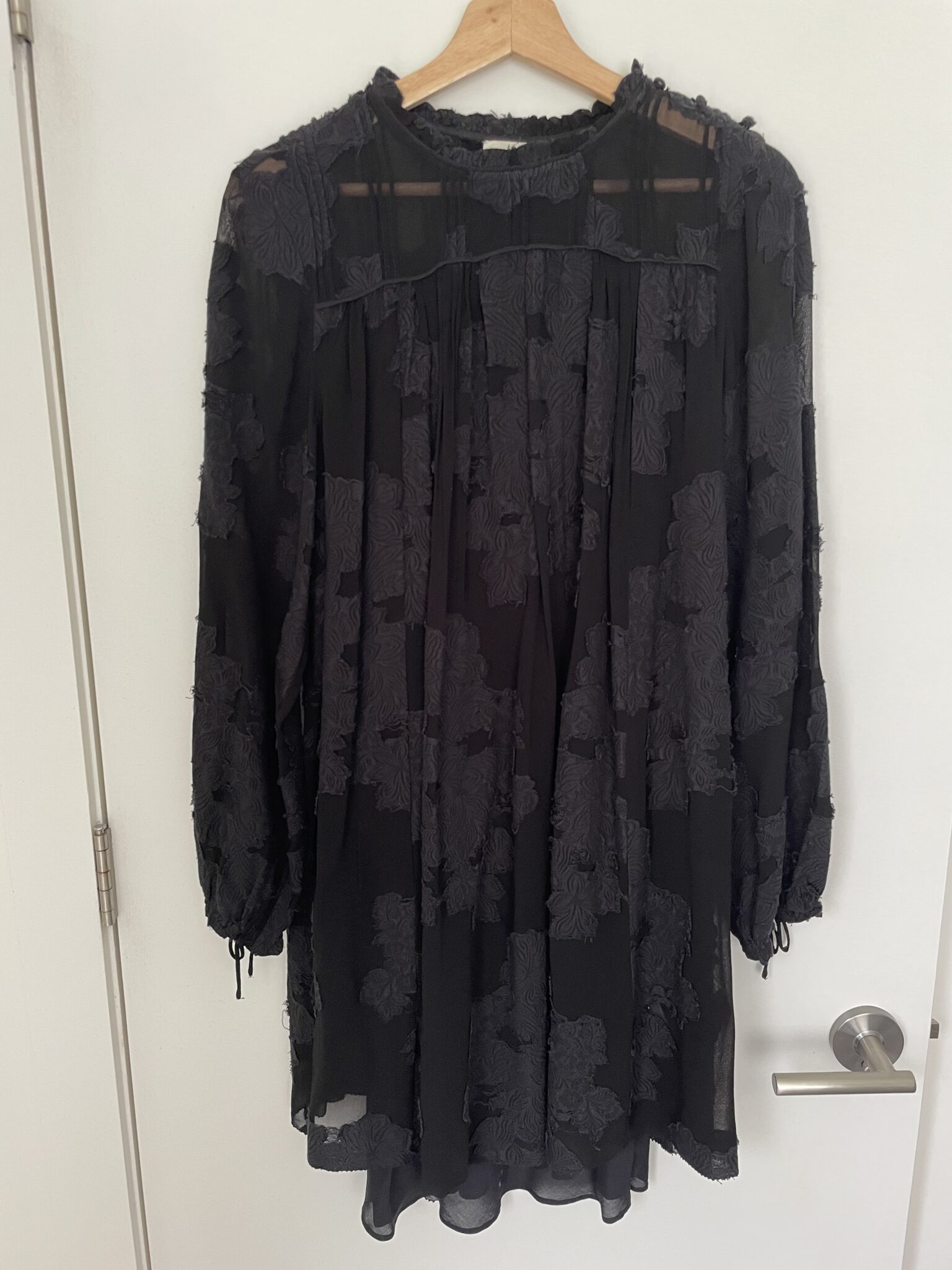 Image for Robe Aritzia - Wilfred