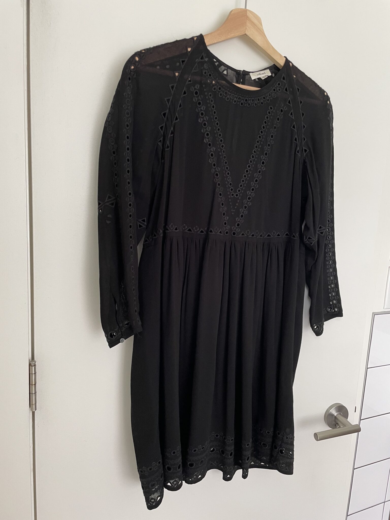 Image for Robe Aritzia -Wilfred