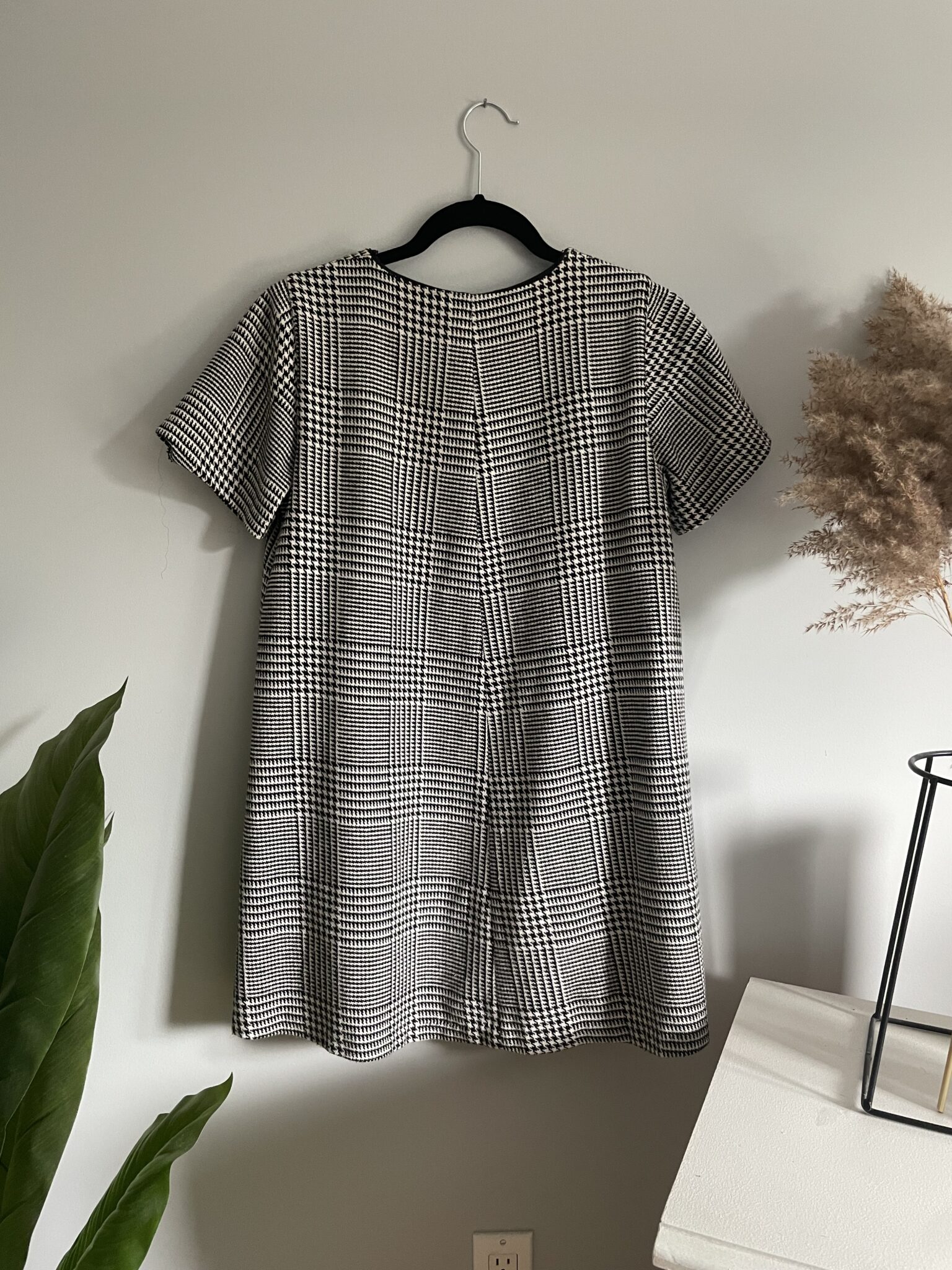 Image for Black and white dress