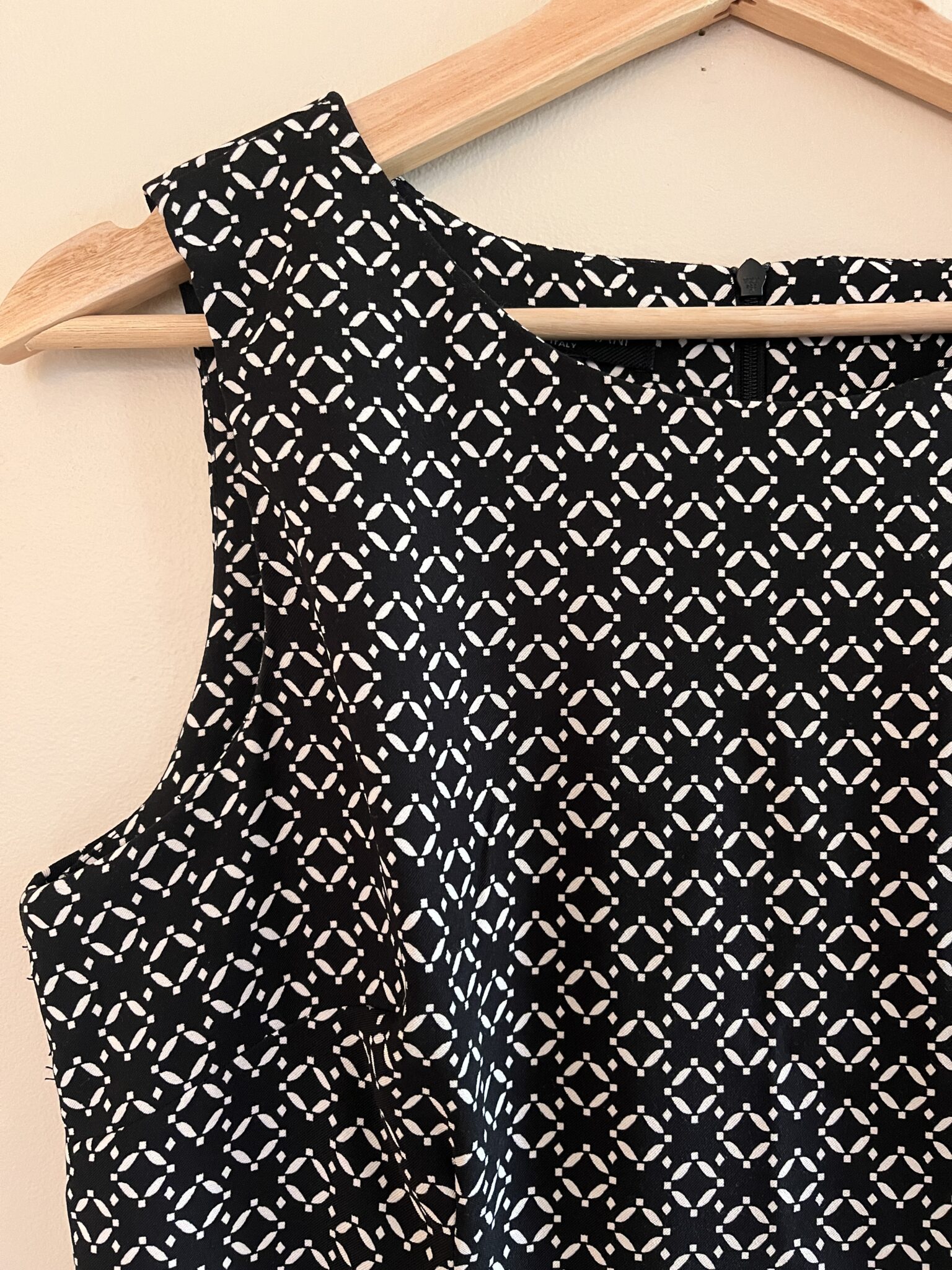Featured image for Vintage black and white dress by Mario Serrani size 8