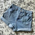 Featured thumbnail for Mom shorts 100% coton bleu BDG/URBAN OUTFITTERS (10)