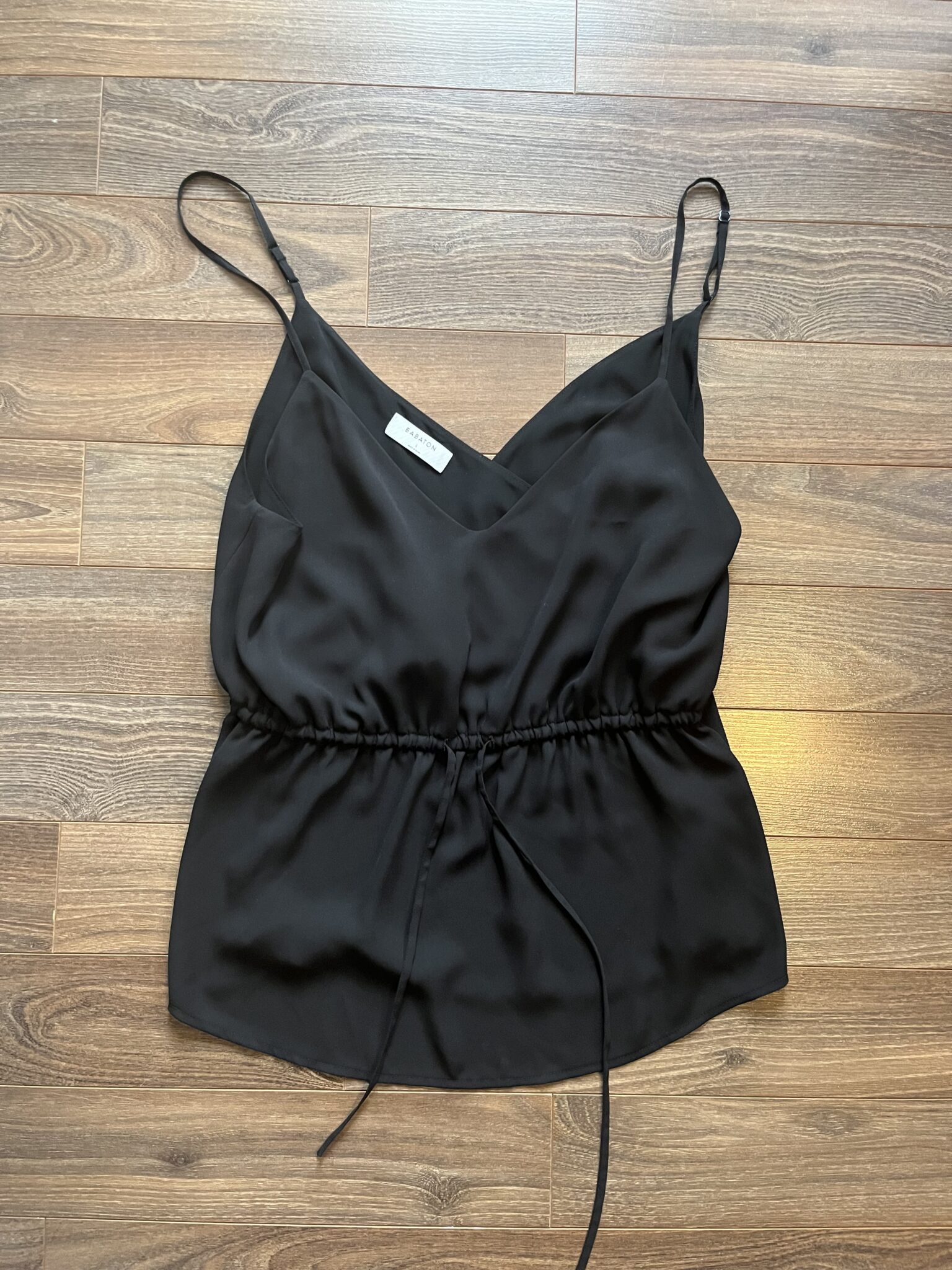 Featured image for Camisole soyeuse Babaton