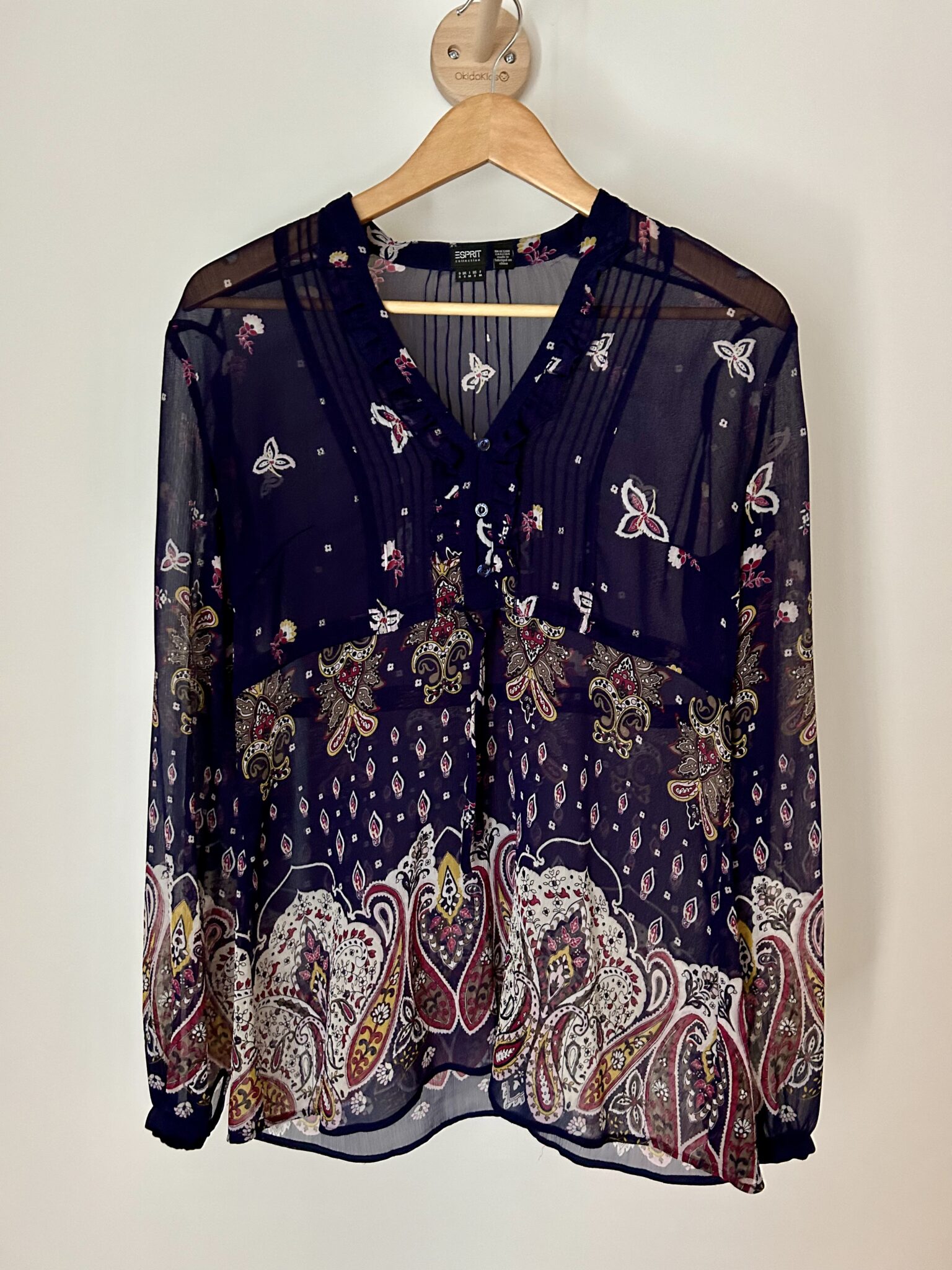 Featured image for Pretty Esprit blouse