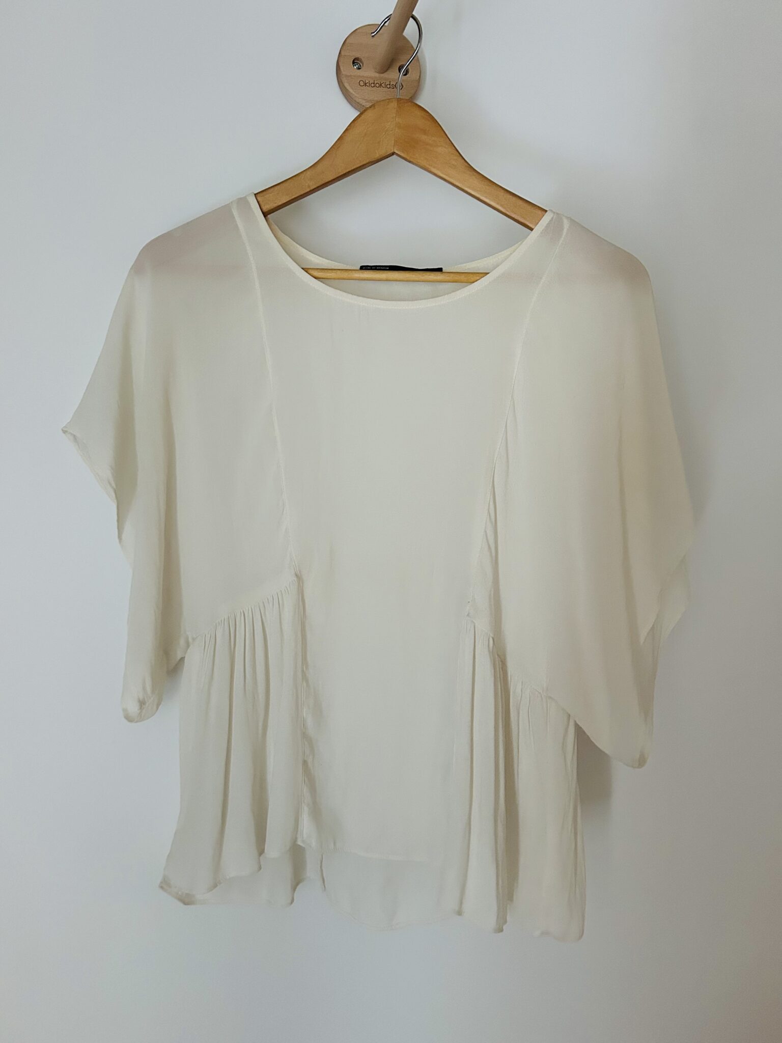 Featured image for Beautiful ecru blouse Zara